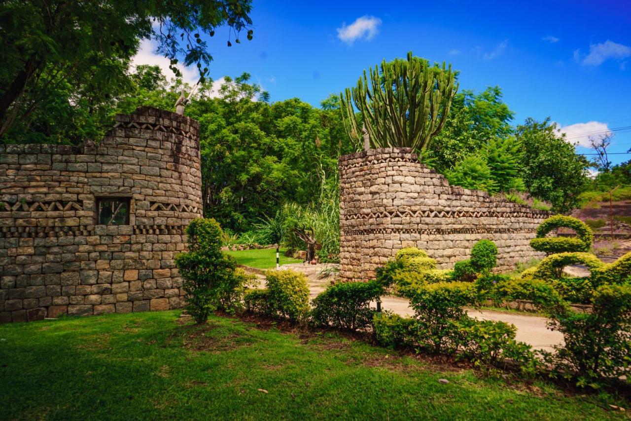 Great Zimbabwe Hotel Nyanda Εξωτερικό φωτογραφία